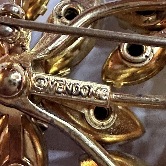 Vintage Vendome Brooch Flower Gold Tone Topaz Color Rhinestones Flower Pin 3 In - Picture 9 of 16